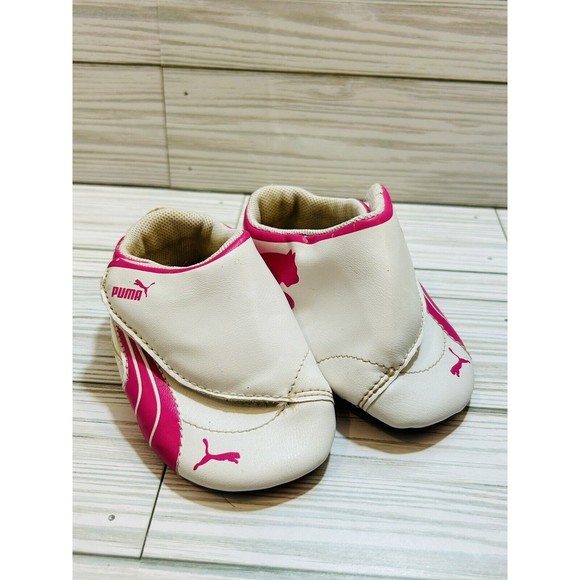Baby/Infant Puma Crib Booties (CB) Soft Bottom Shoes White & Pink Size 4 US NH - Picture 1 of 6